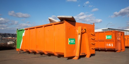 Uzavřené sběrné dvory na státní svátek 17. listopadu