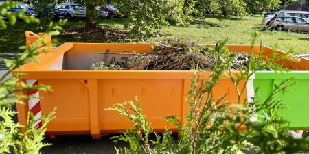 Velkoobjemové kontejnery na bioodpad jsou zpátky v ulicích