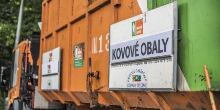 Pražané loni vytřídili 421 tun kovových obalů