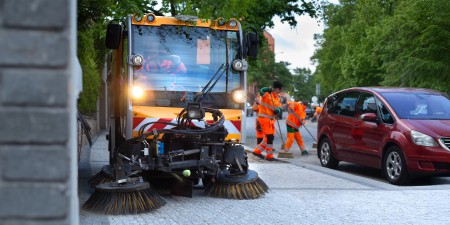 Nečekají, až se zima zeptá, co dělali v létě. Pražské služby pečují o město celoročně