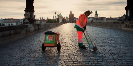 Na “oranžovo-zelené” profesionály z Pražských služeb je spoleh už 30 let, budoucnost chtějí mít ještě zelenější!